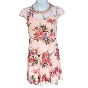 Monteau Girl Light Pink Floral Cap Sleeve Beaded Neckline Formal Dress Size 8